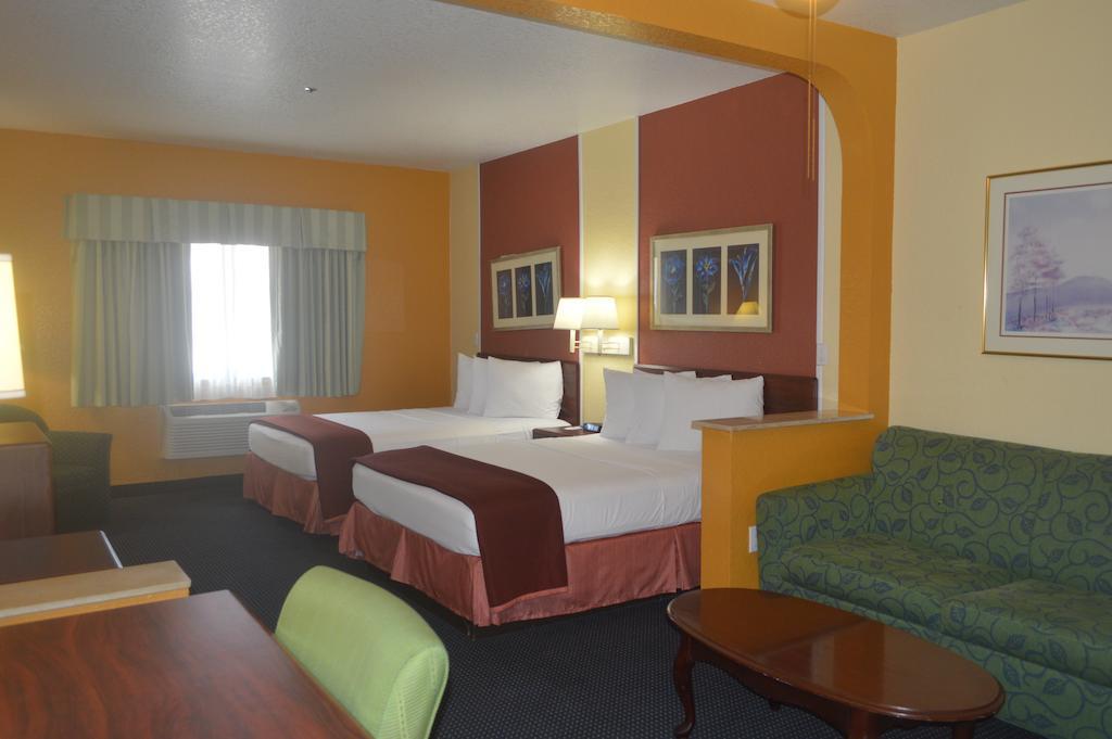 Howard Johnson By Wyndham San Antonio Hotel & Suites Zewnętrze zdjęcie