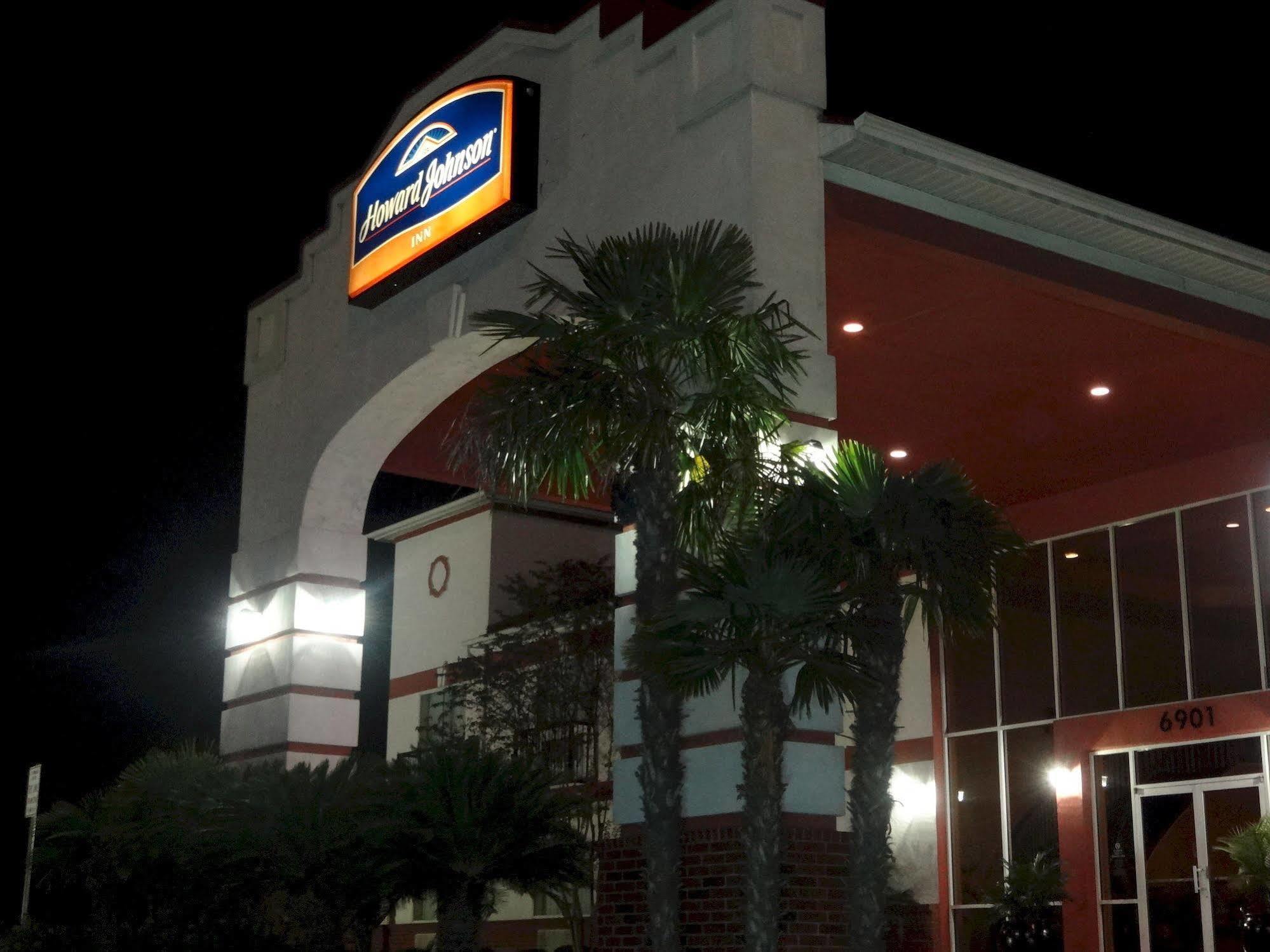 Howard Johnson By Wyndham San Antonio Hotel & Suites Zewnętrze zdjęcie