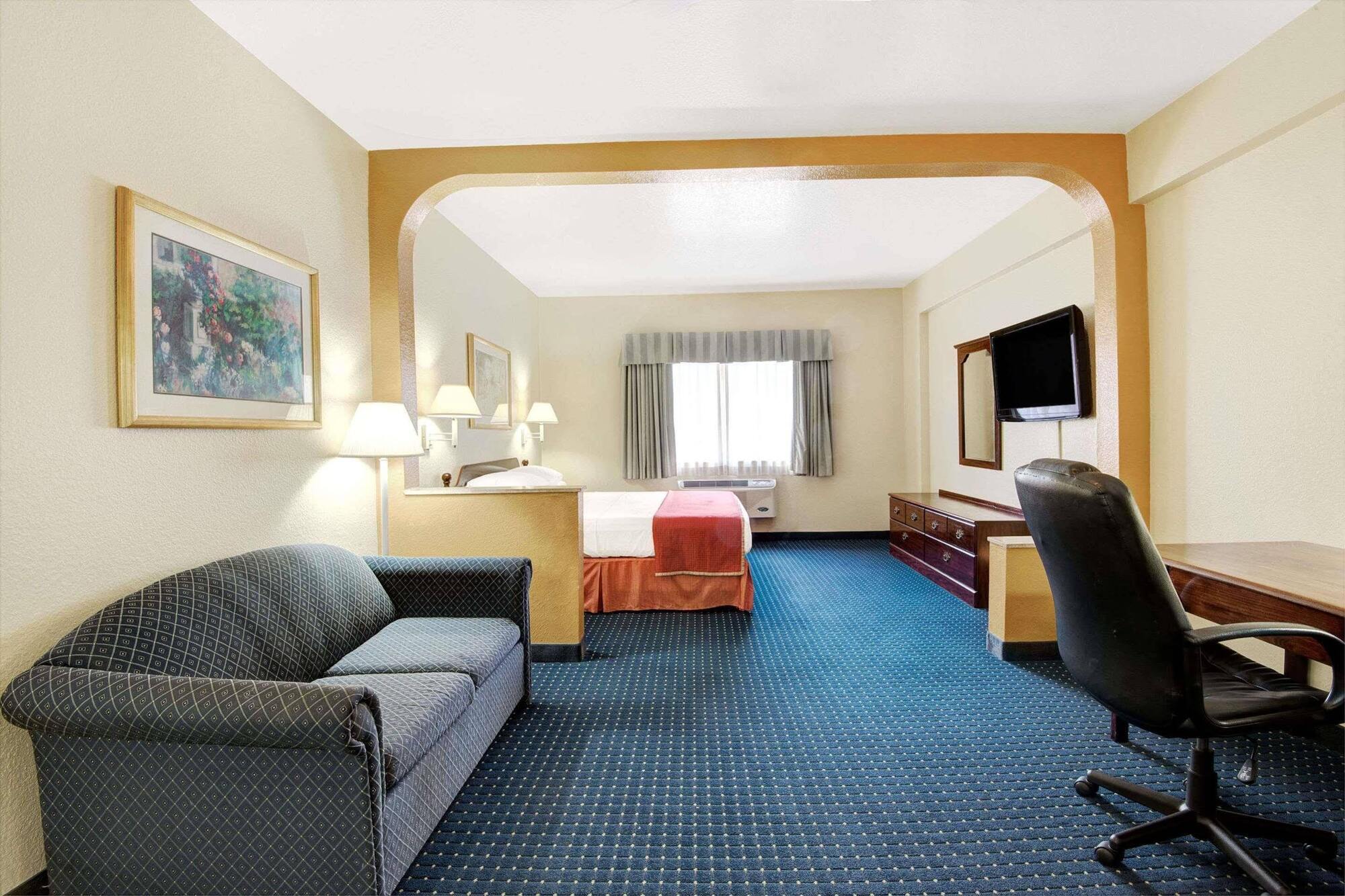 Howard Johnson By Wyndham San Antonio Hotel & Suites Zewnętrze zdjęcie