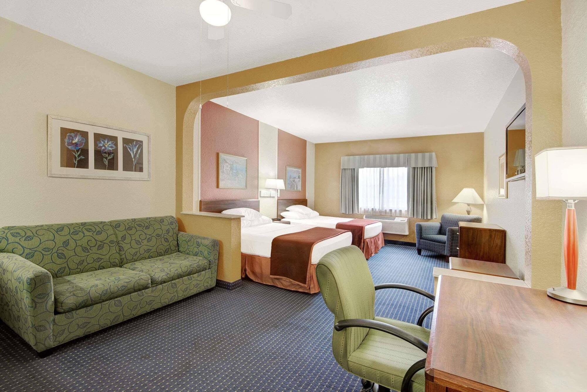 Howard Johnson By Wyndham San Antonio Hotel & Suites Zewnętrze zdjęcie